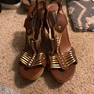 Steve Madden Wedges